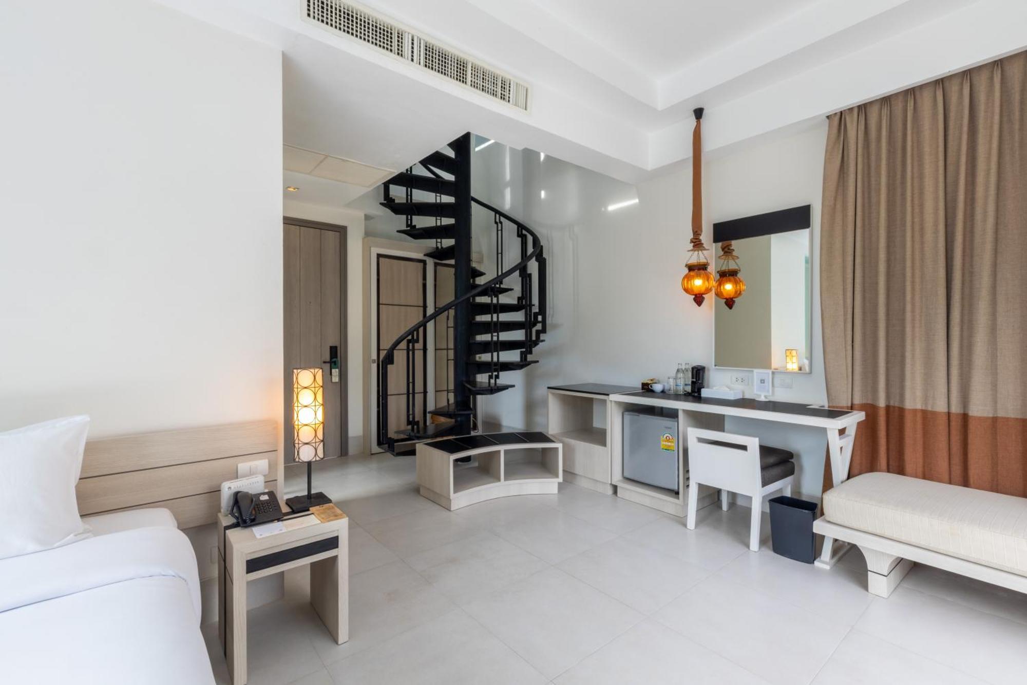 Hotel The Small Krabi 4*