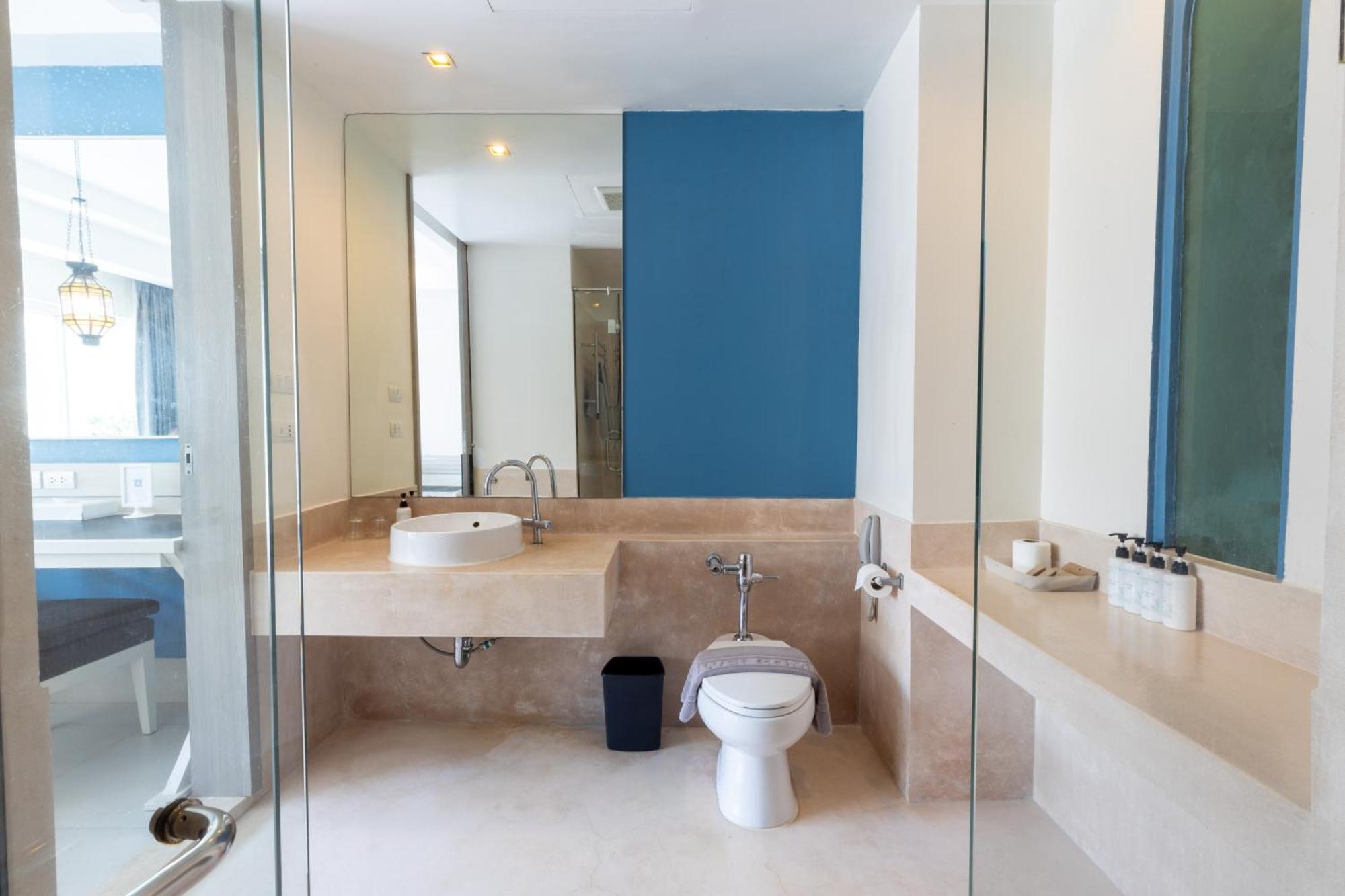 Hotel The Small Krabi 4*